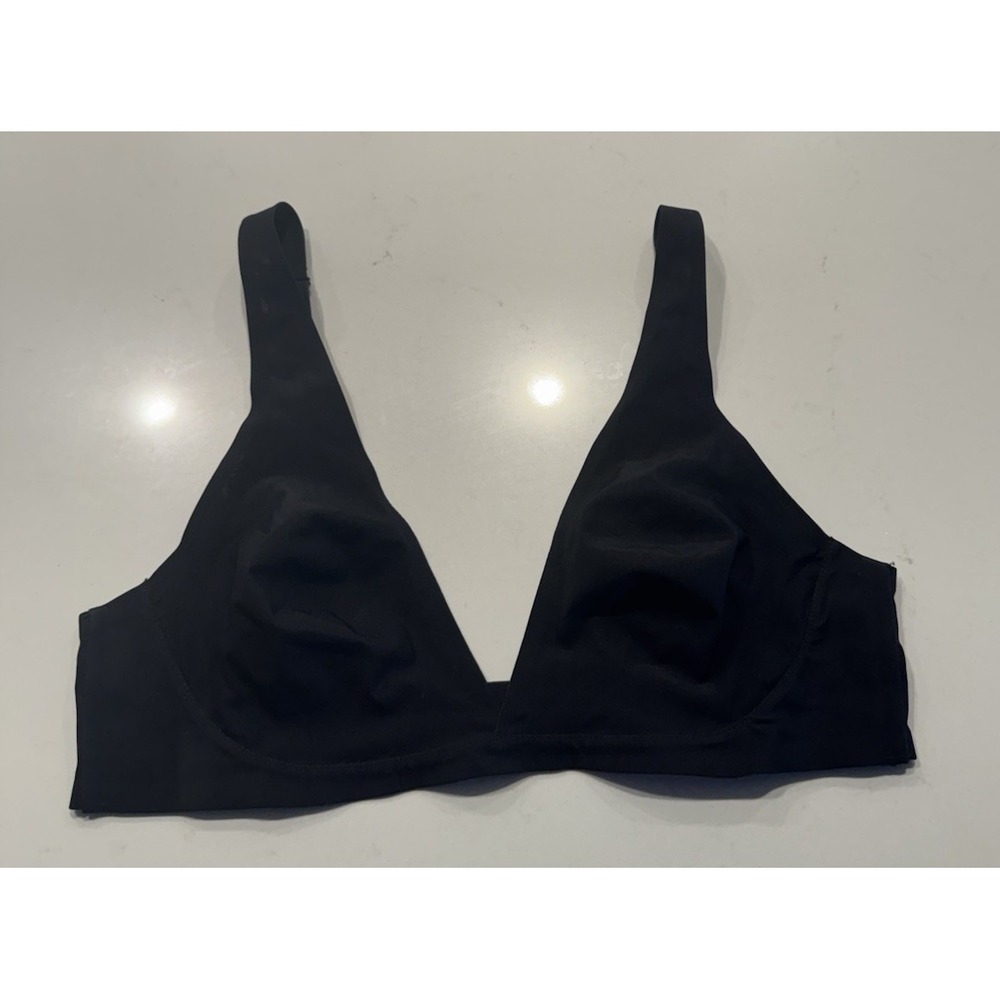 SKIMS Womens Size Medium Black Unlined Sheer Bra Sheer Sexy V Neck